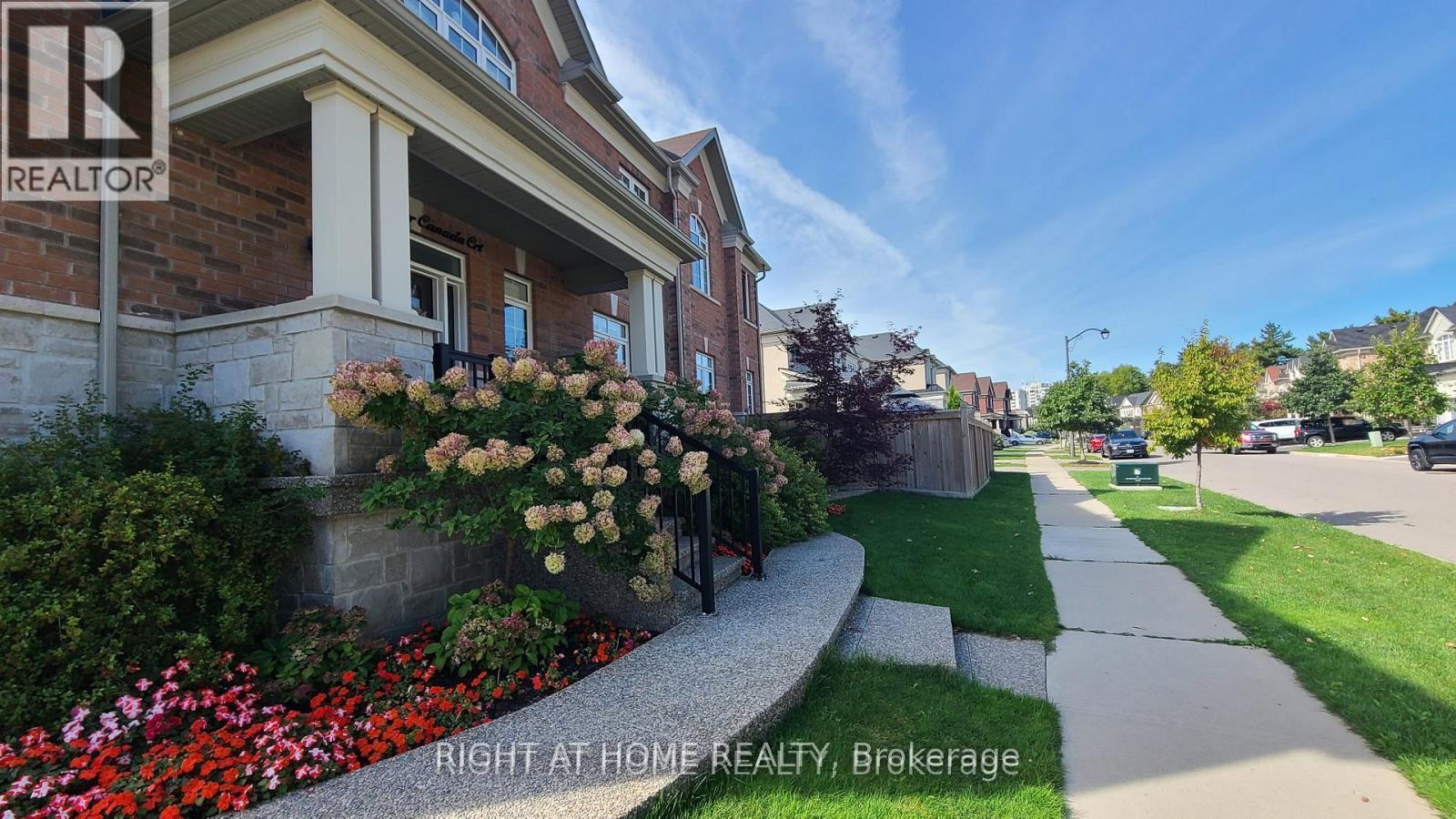 102 Upper Canada Court, Halton Hills (Georgetown), Ontario  L7G 0L2 - Photo 34 - W12768822