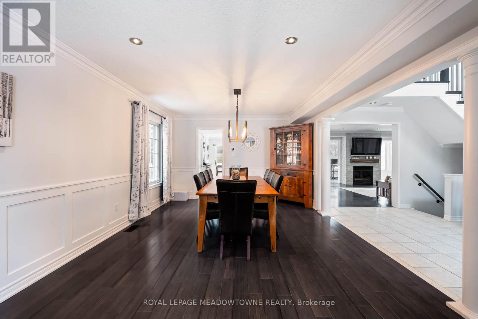 19 Grist Mill Drive, Halton Hills (Georgetown), Ontario  L7G 6C2 - Photo 11 - W12771162