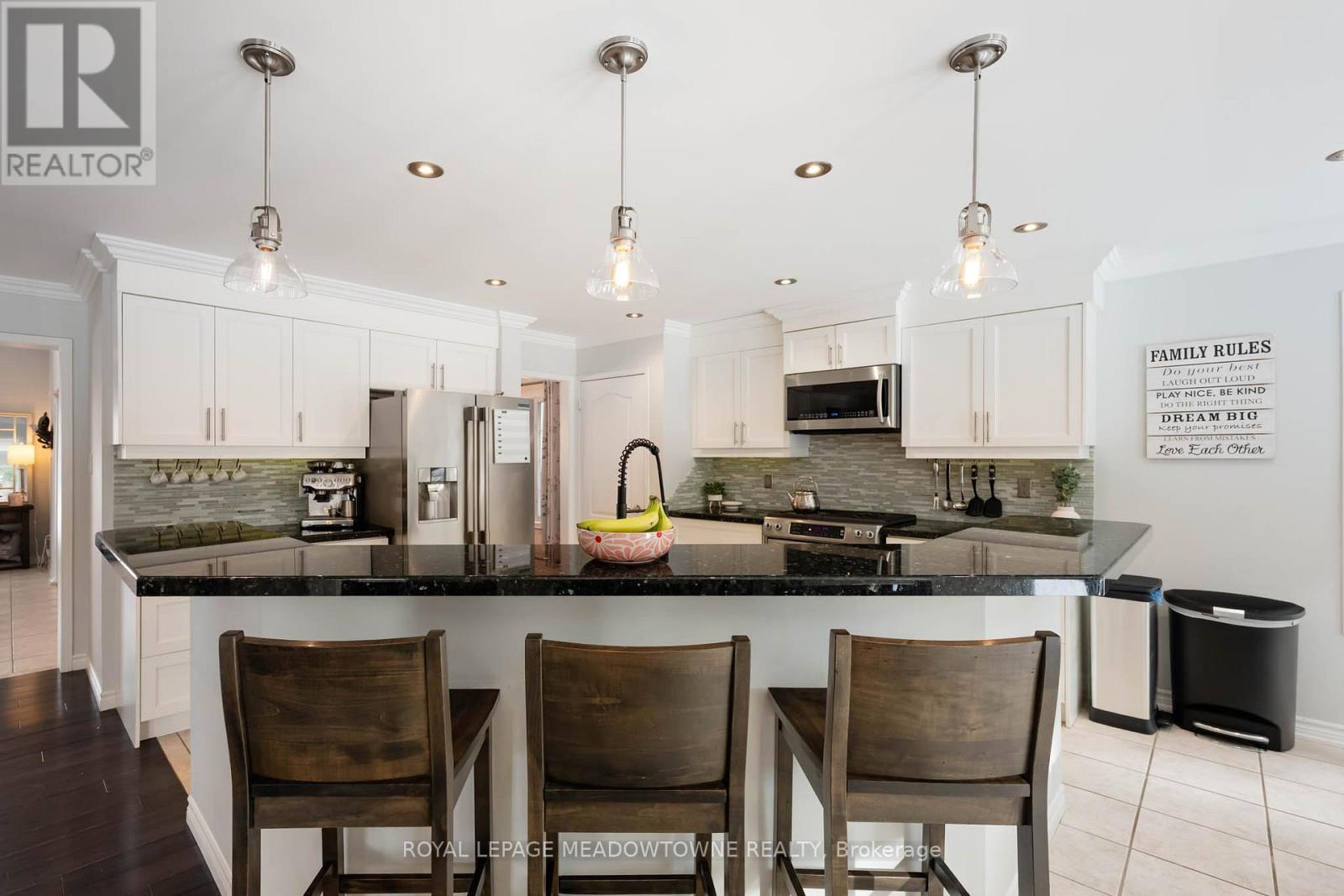 19 Grist Mill Drive, Halton Hills (Georgetown), Ontario  L7G 6C2 - Photo 16 - W12771162