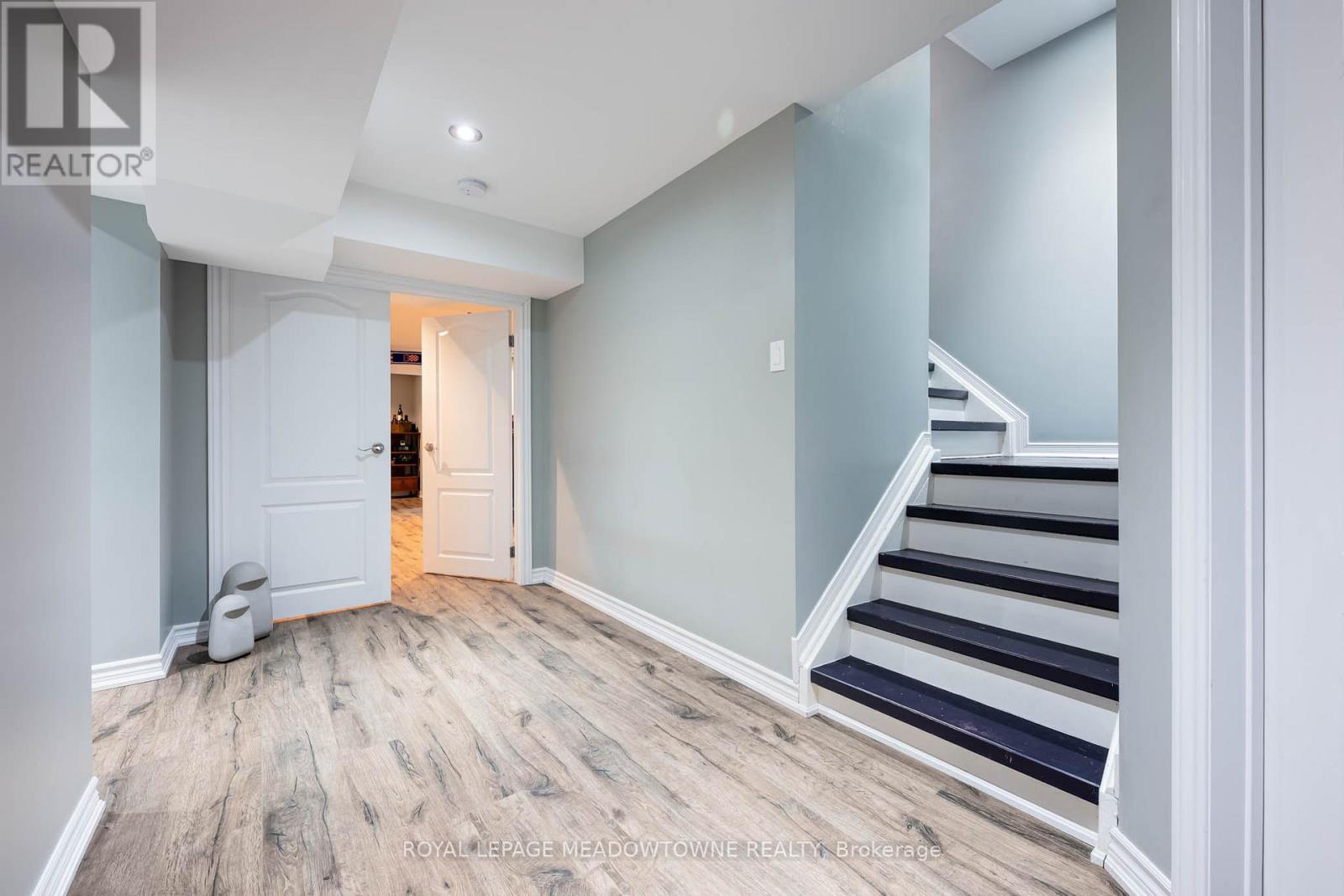 19 Grist Mill Drive, Halton Hills (Georgetown), Ontario  L7G 6C2 - Photo 38 - W12771162