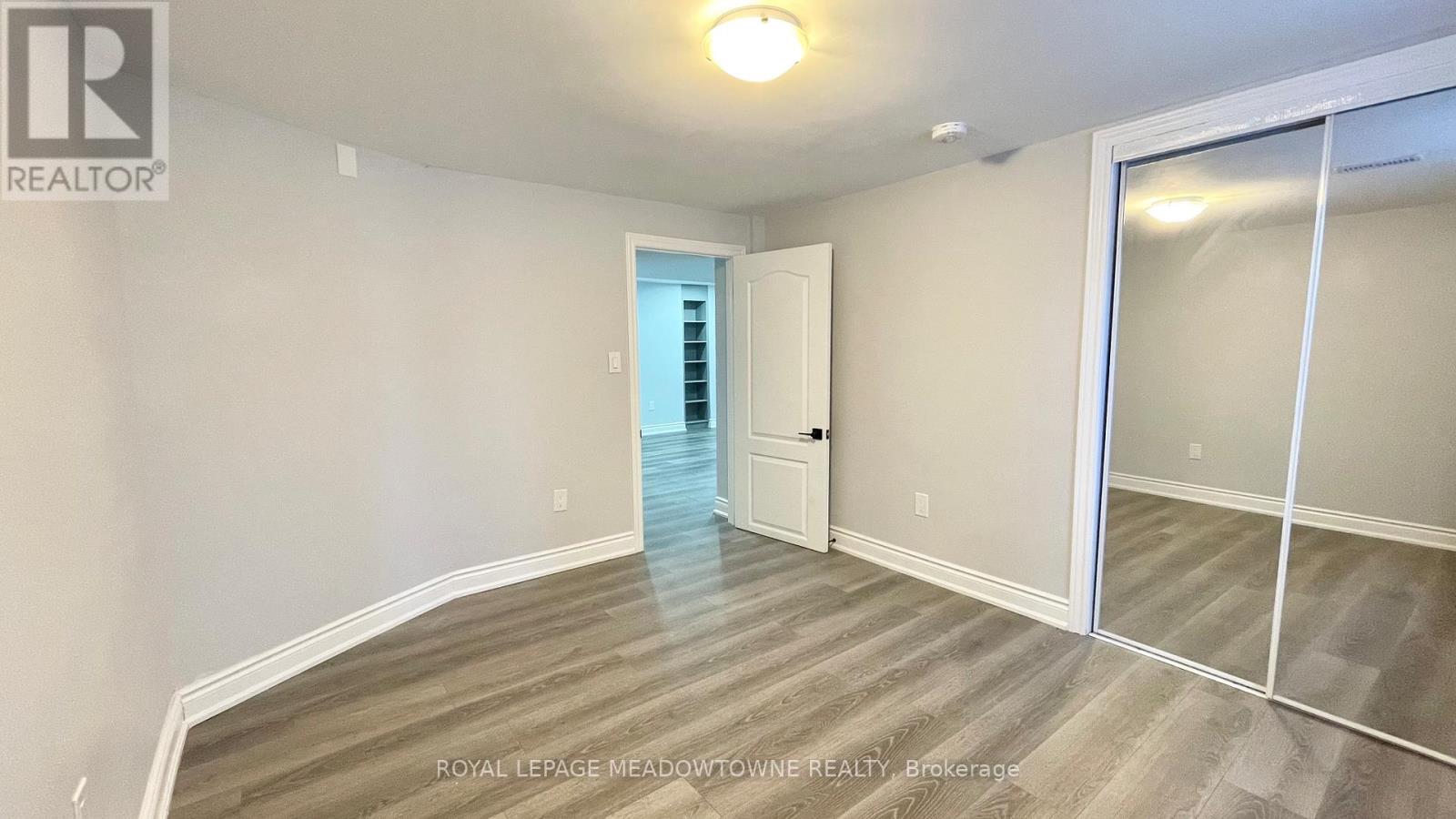 4 Keats Avenue, Halton Hills (Georgetown), Ontario  L7G 1T4 - Photo 10 - W12771738