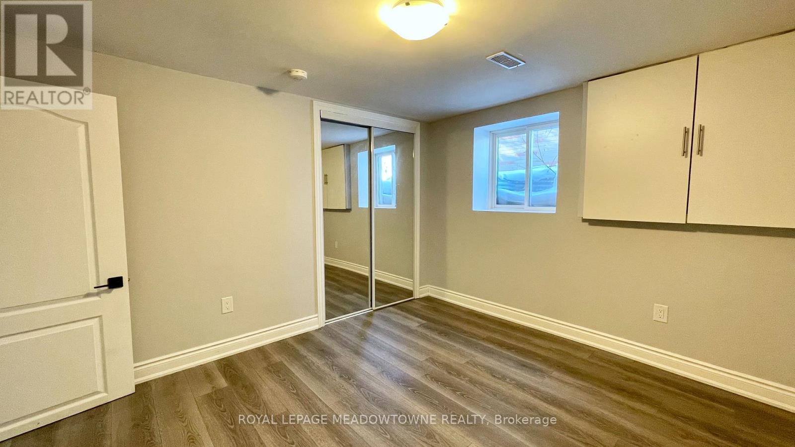 4 Keats Avenue, Halton Hills (Georgetown), Ontario  L7G 1T4 - Photo 11 - W12771738