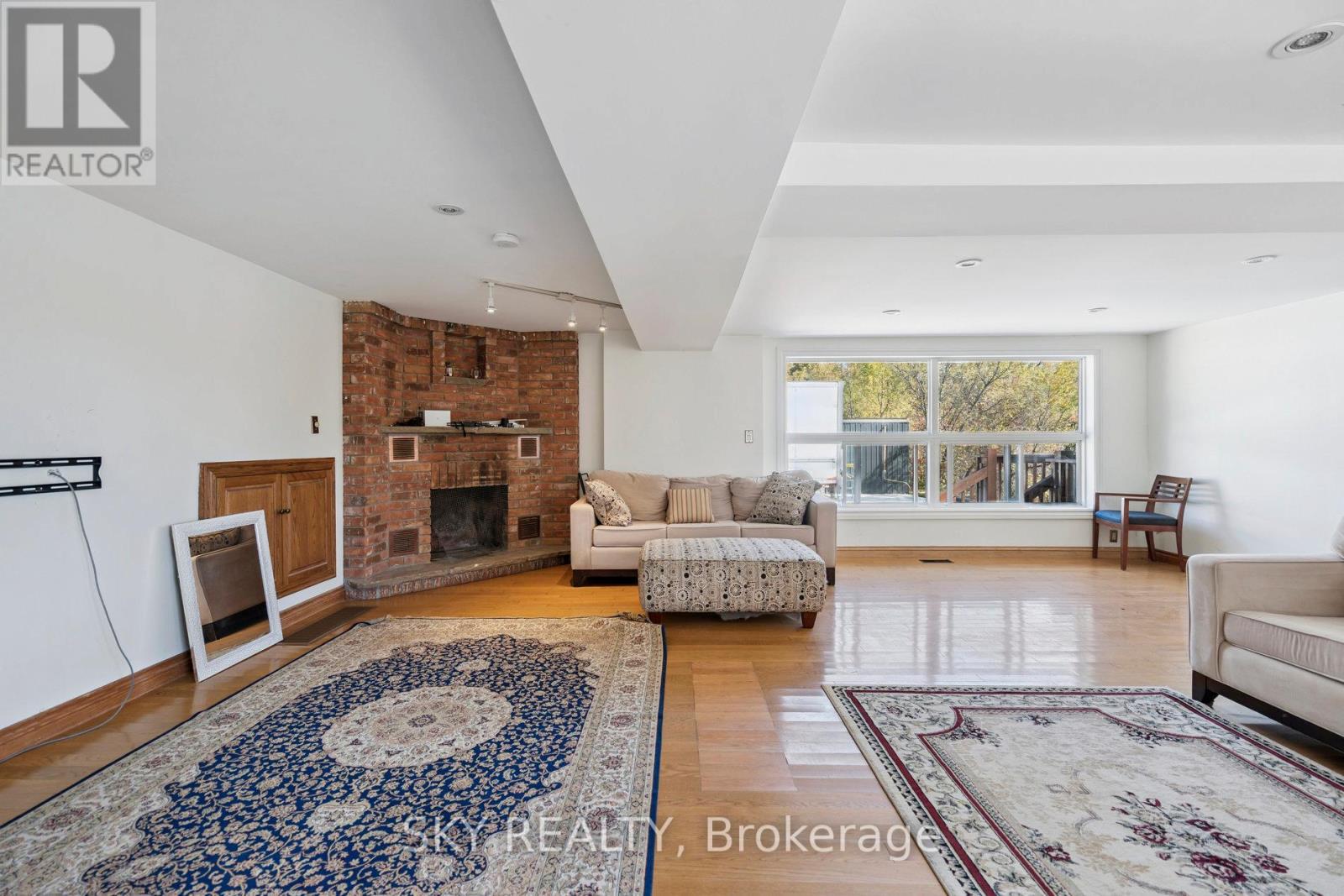 12478 5 Line, Halton Hills (Limehouse), Ontario  L0P 1H0 - Photo 8 - W12771824