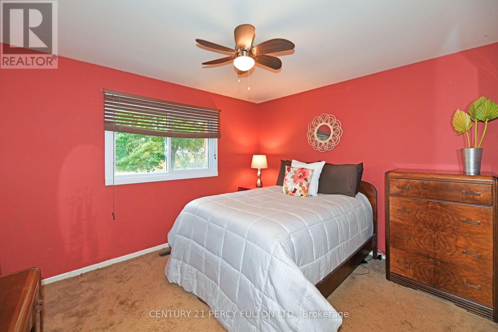 10208 Tenth Line, Halton Hills (Georgetown), Ontario  L0P 1K0 - Photo 21 - W12772696