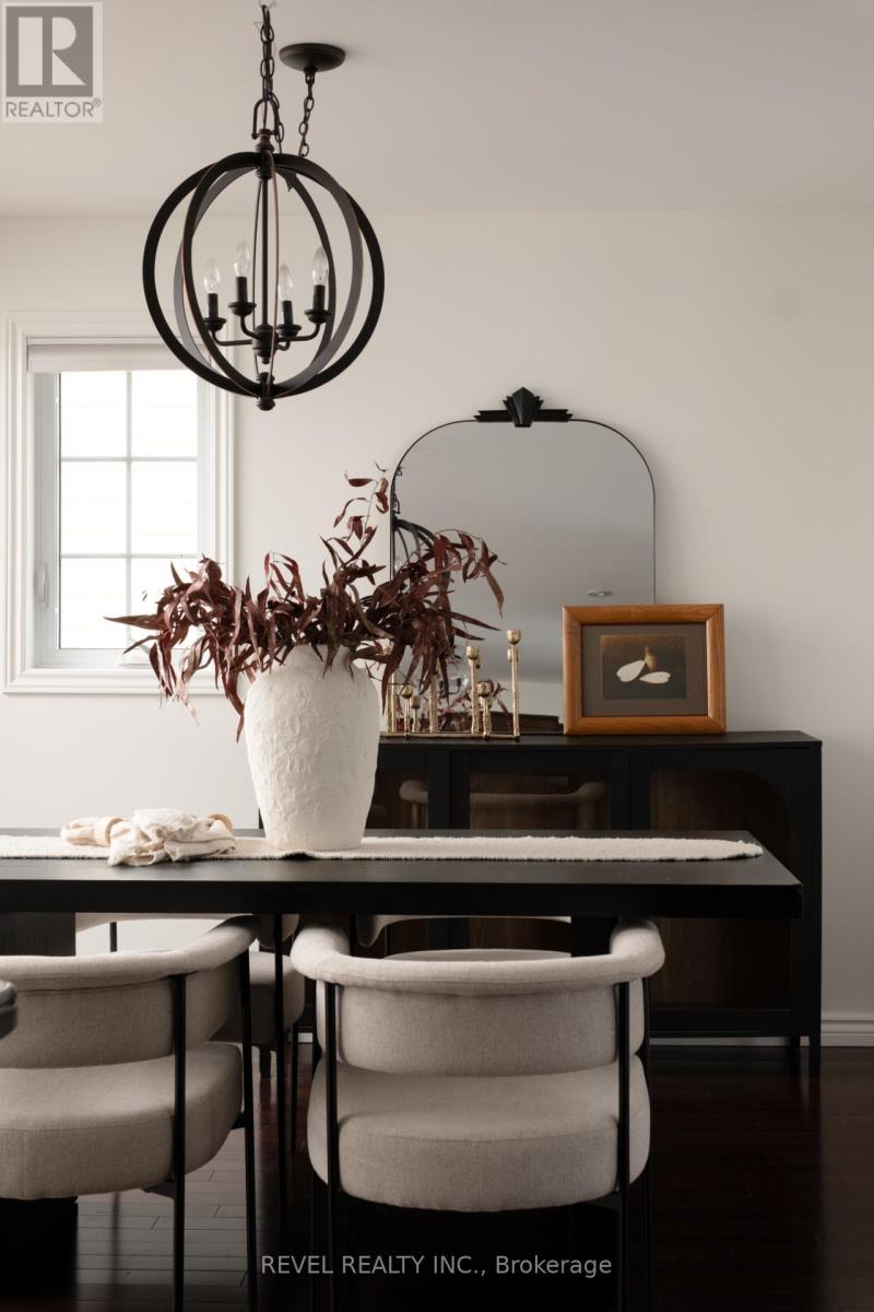 104 Charles Street, Halton Hills (Georgetown), Ontario  L7G 2M9 - Photo 12 - W12777184