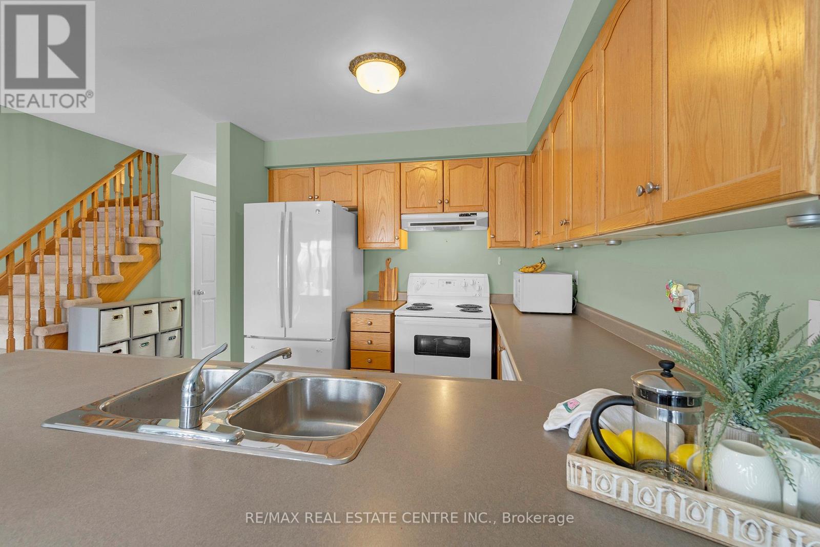 5 Harding Street, Halton Hills (Georgetown), Ontario  L7G 6B1 - Photo 11 - W12778138