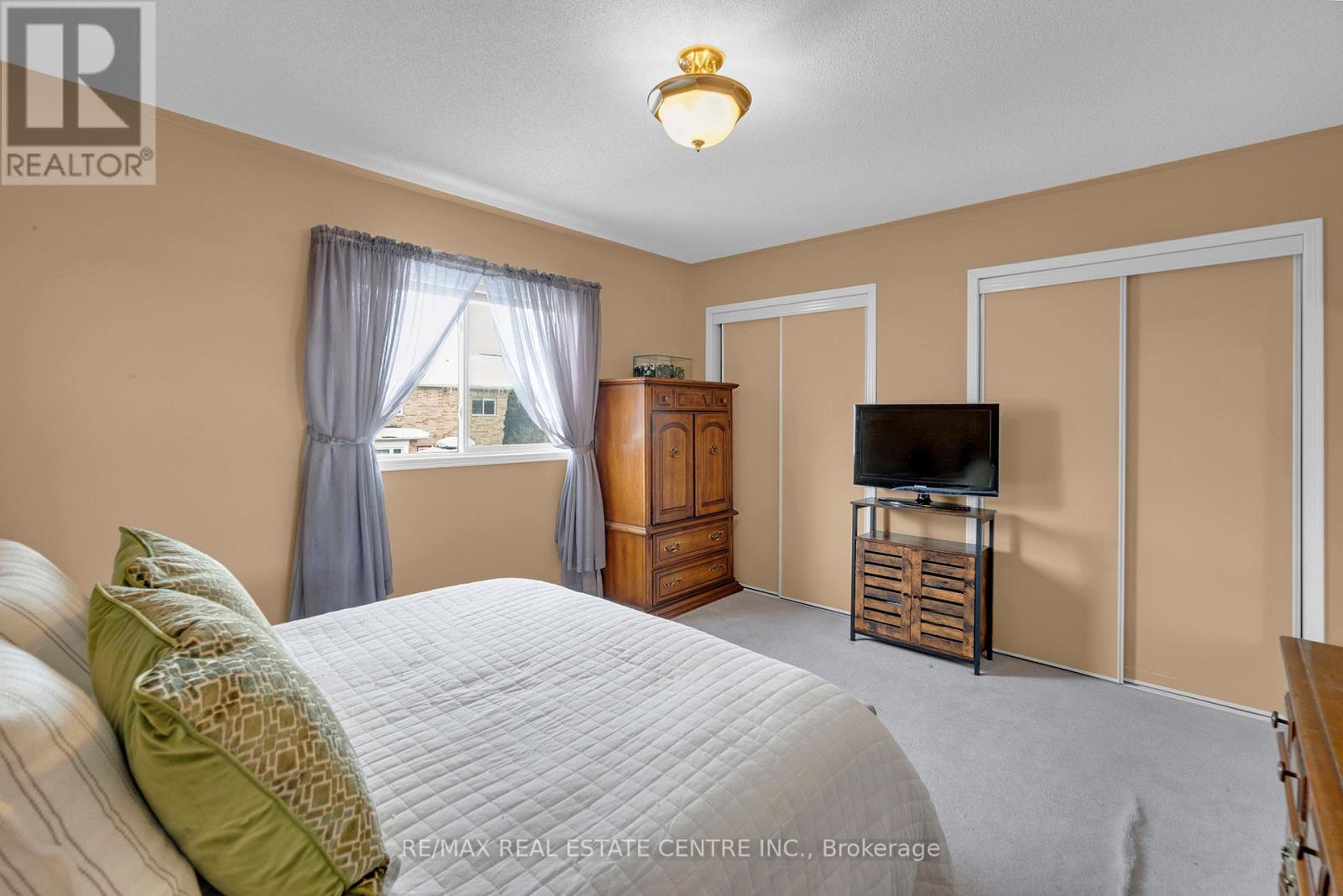 5 Harding Street, Halton Hills (Georgetown), Ontario  L7G 6B1 - Photo 18 - W12778138