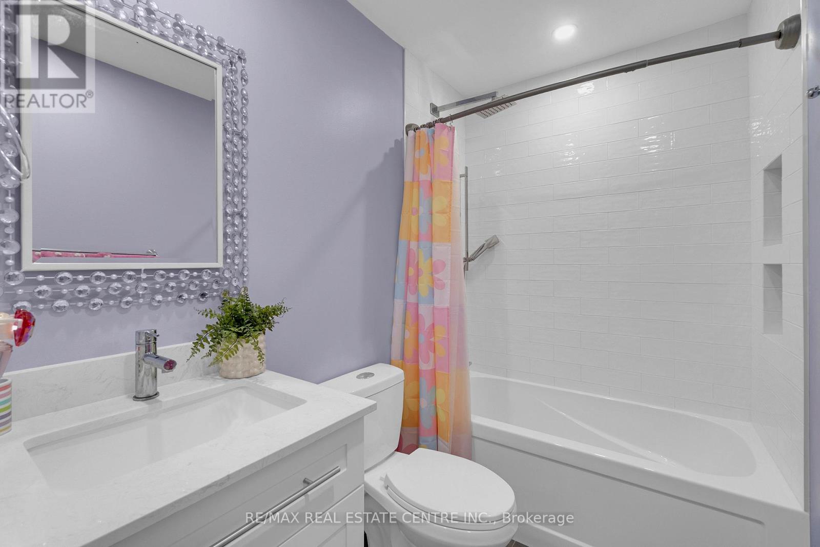 5 Harding Street, Halton Hills (Georgetown), Ontario  L7G 6B1 - Photo 24 - W12778138