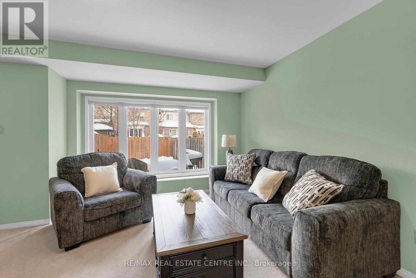 5 Harding Street, Halton Hills (Georgetown), Ontario  L7G 6B1 - Photo 5 - W12778138