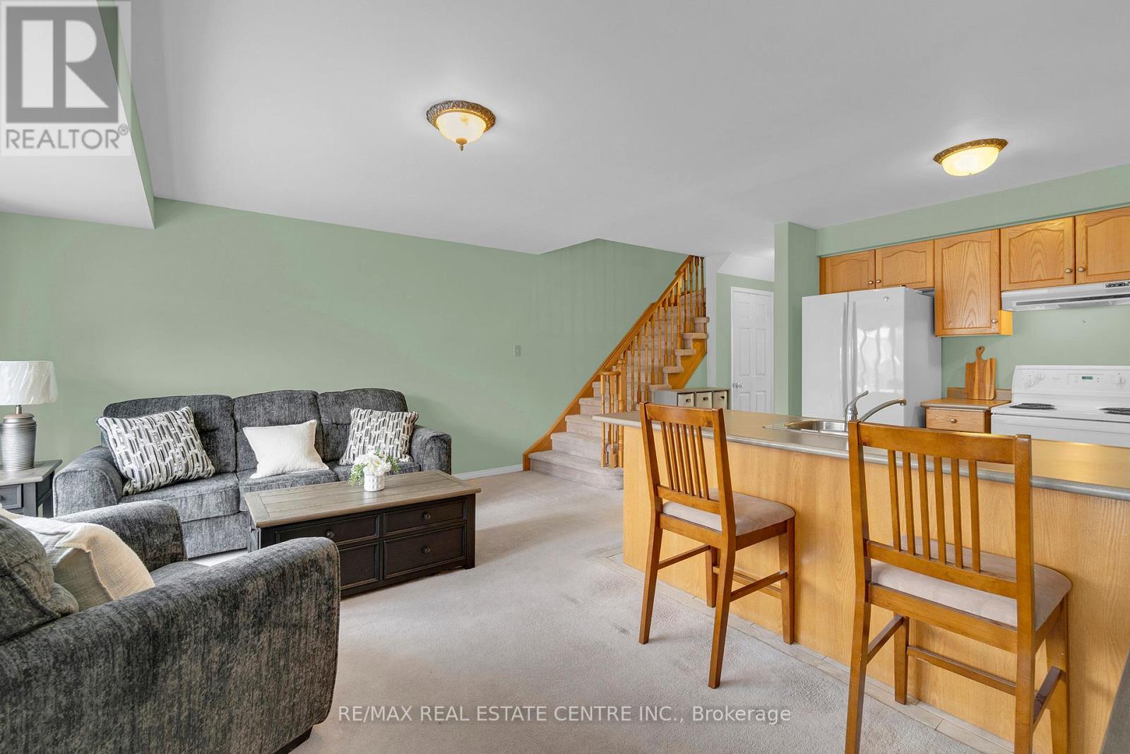 5 Harding Street, Halton Hills (Georgetown), Ontario  L7G 6B1 - Photo 8 - W12778138