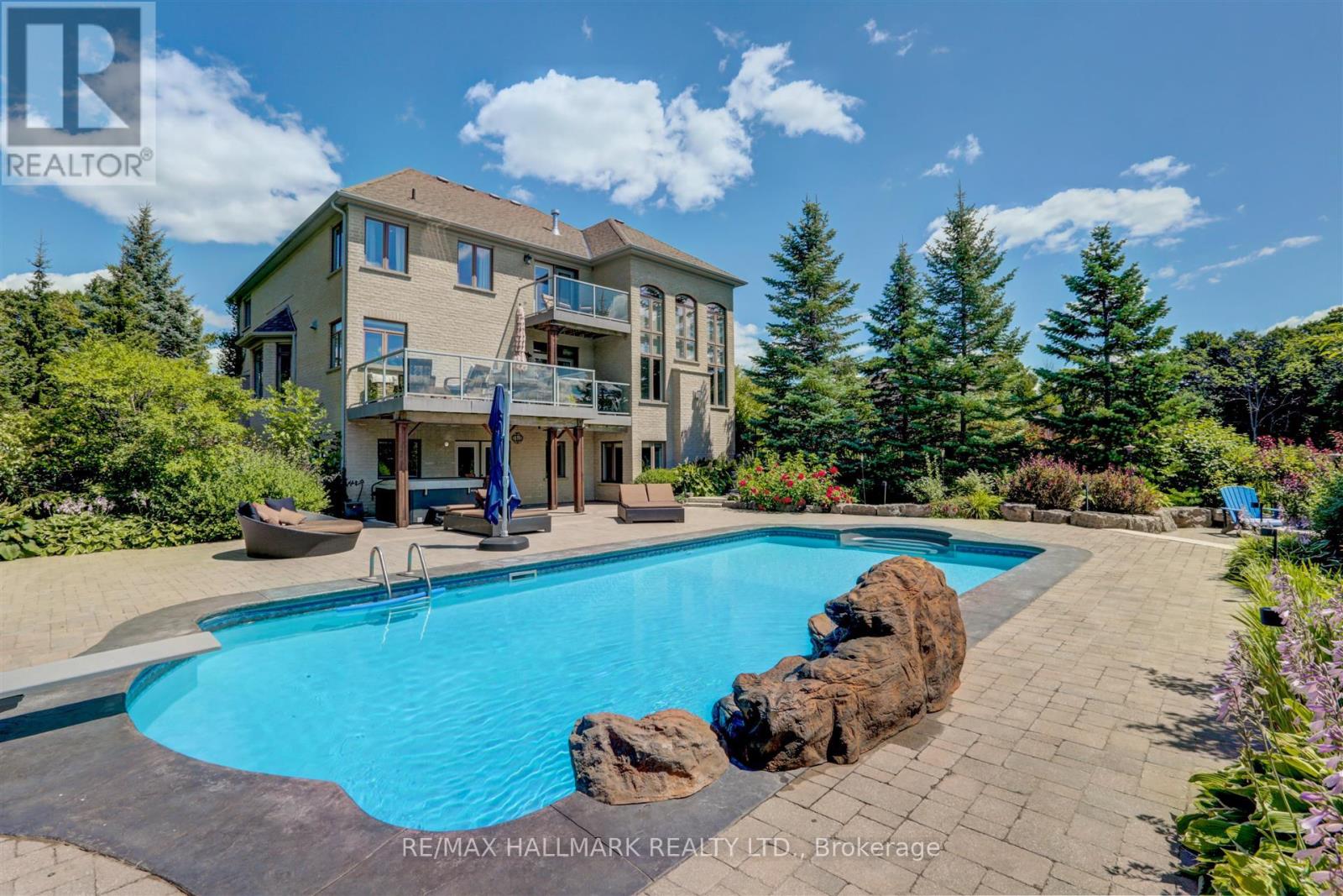 11360 Taylor Court, Milton (Brookville/haltonville), Ontario  L0P 1B0 - Photo 5 - W12779406