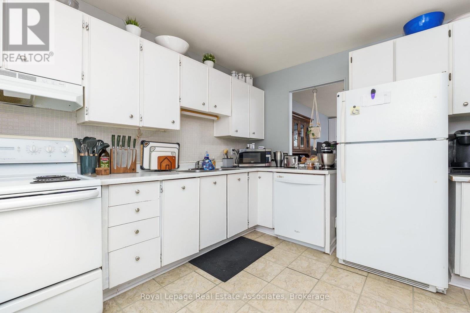 20 Kingham Road, Halton Hills (Ac Acton), Ontario  L7J 1S4 - Photo 13 - W12779660