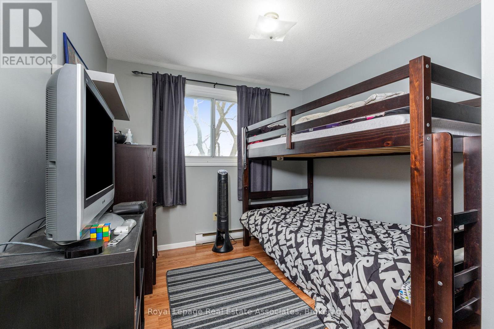 20 Kingham Road, Halton Hills (Ac Acton), Ontario  L7J 1S4 - Photo 15 - W12779660