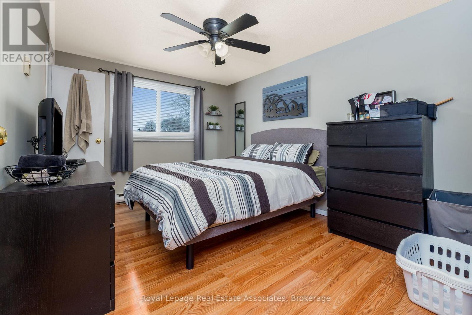 20 Kingham Road, Halton Hills (Ac Acton), Ontario  L7J 1S4 - Photo 17 - W12779660