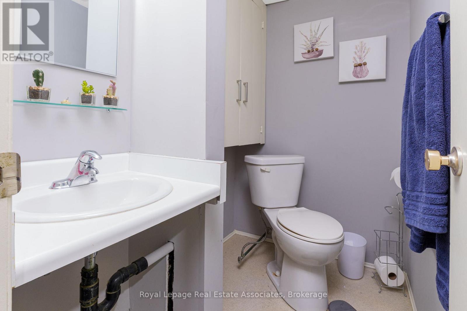 20 Kingham Road, Halton Hills (Ac Acton), Ontario  L7J 1S4 - Photo 24 - W12779660