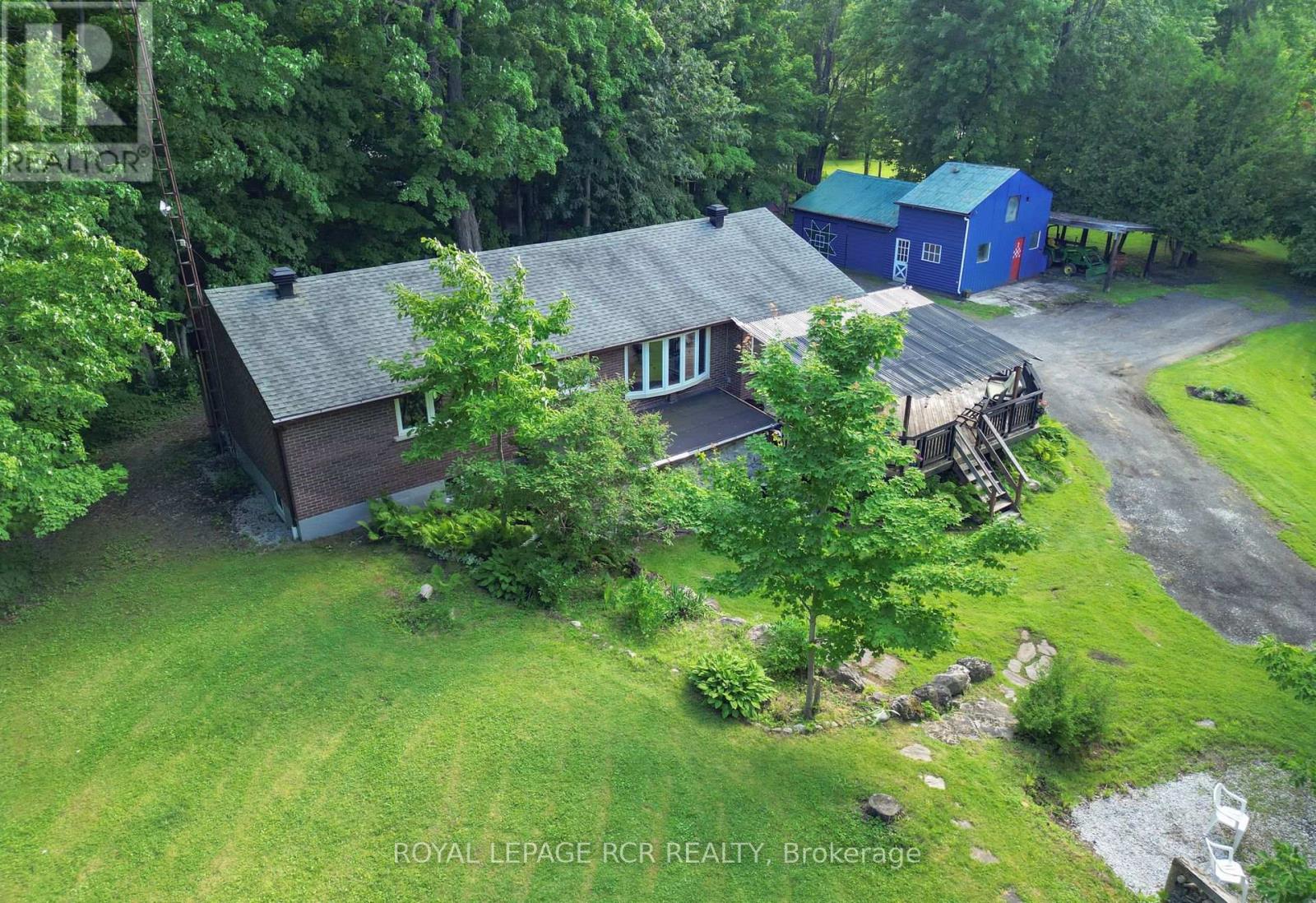 14007 Fifth Line, Halton Hills (Rural Halton Hills), Ontario  L0P 1H0 - Photo 36 - W12780510