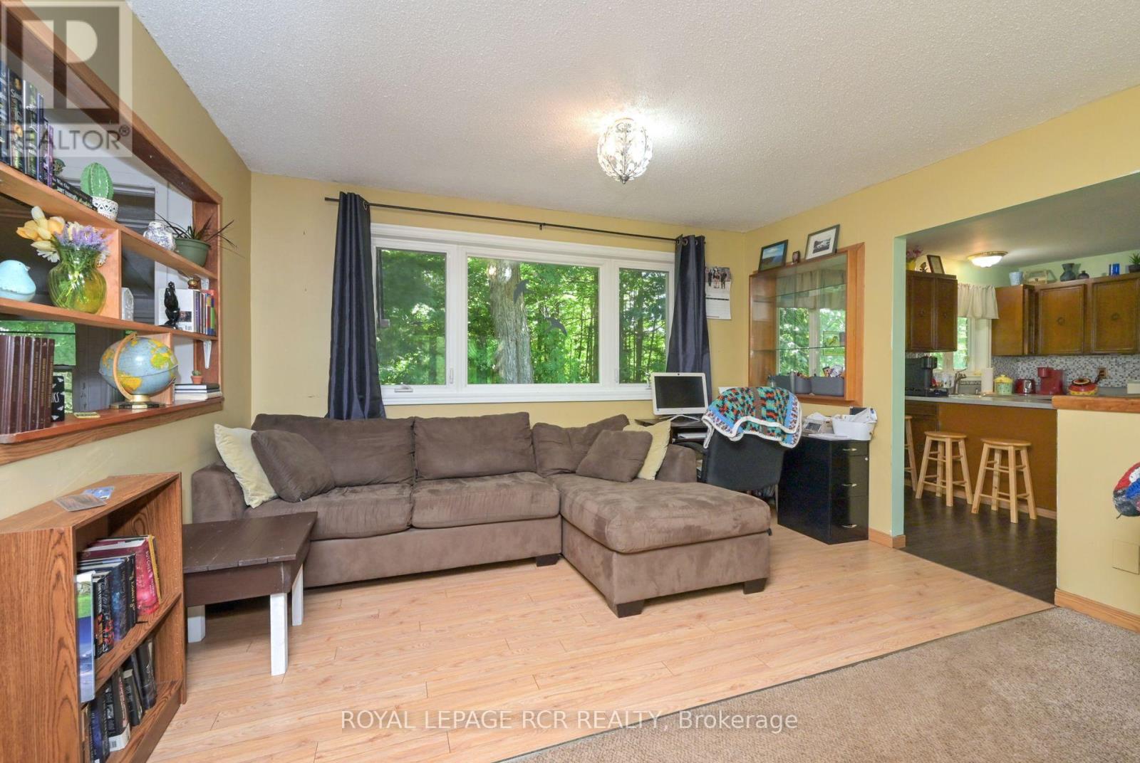 14007 Fifth Line, Halton Hills (Rural Halton Hills), Ontario  L0P 1H0 - Photo 9 - W12780510