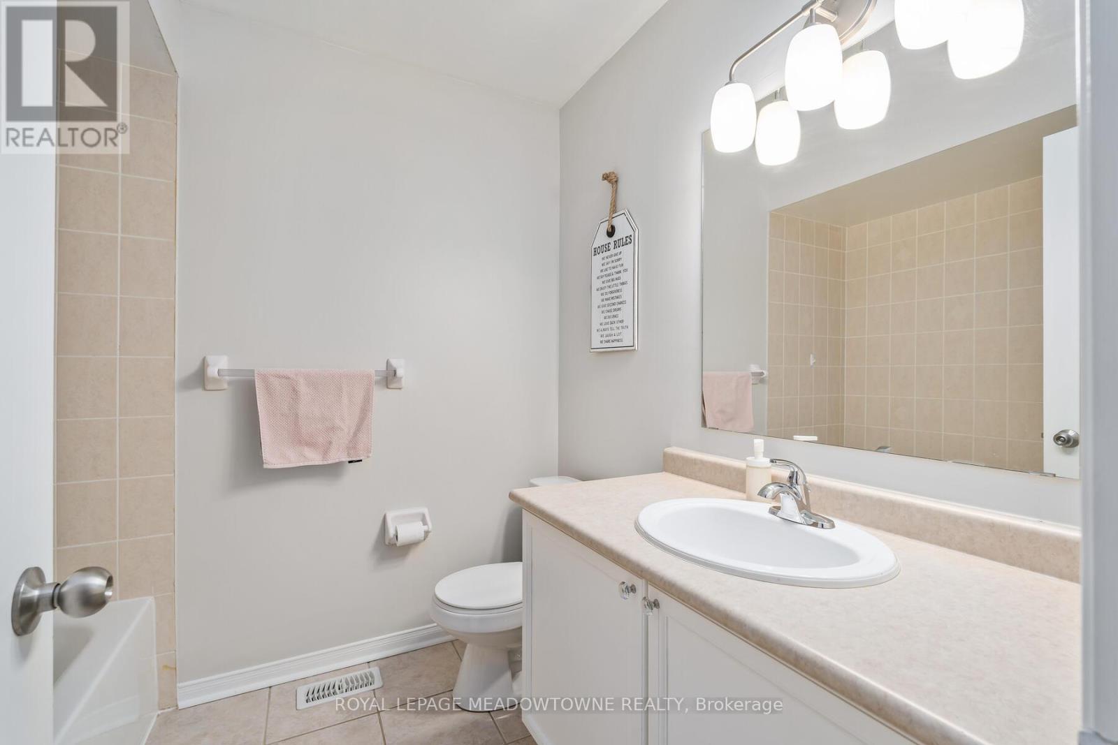 99 Snowberry Crescent, Halton Hills (Georgetown), Ontario  L7G 6M8 - Photo 27 - W12782330