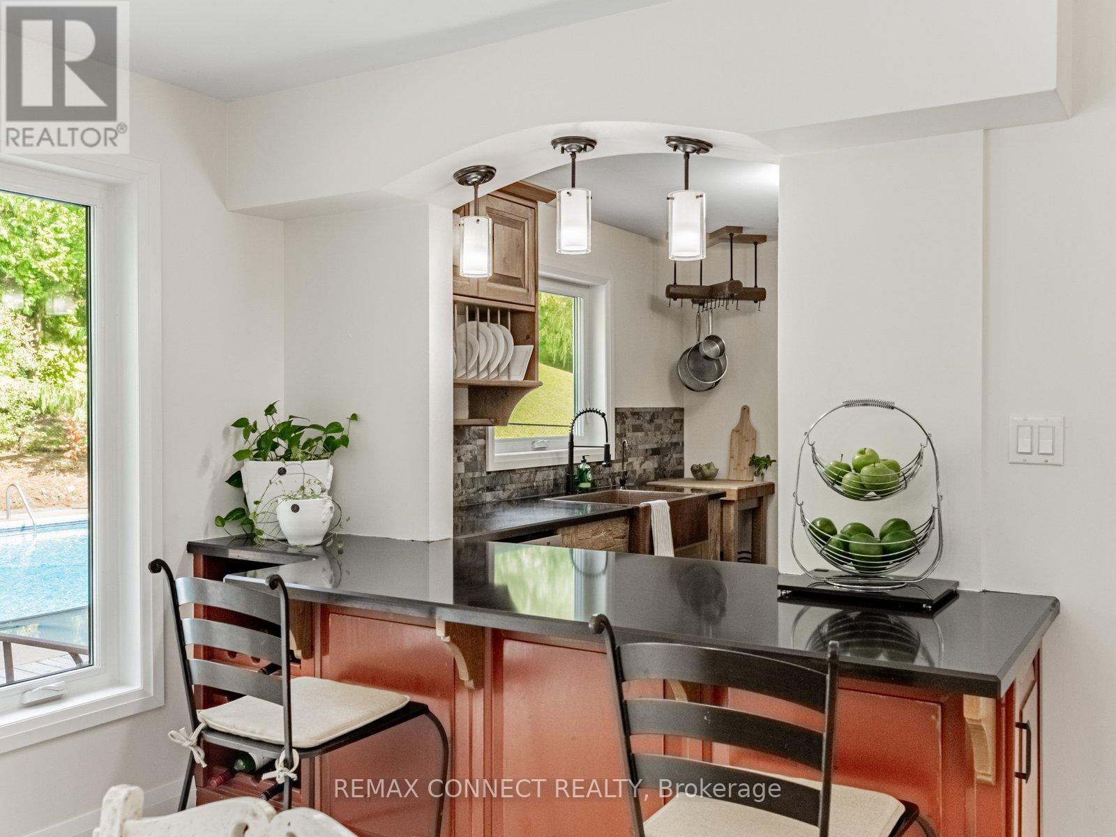 11215 Amos Drive, Milton (Brookville/haltonville), Ontario  L0P 1B0 - Photo 17 - W12782348