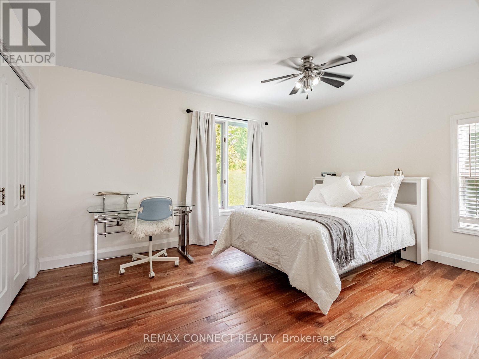 11215 Amos Drive, Milton (Brookville/haltonville), Ontario  L0P 1B0 - Photo 25 - W12782348