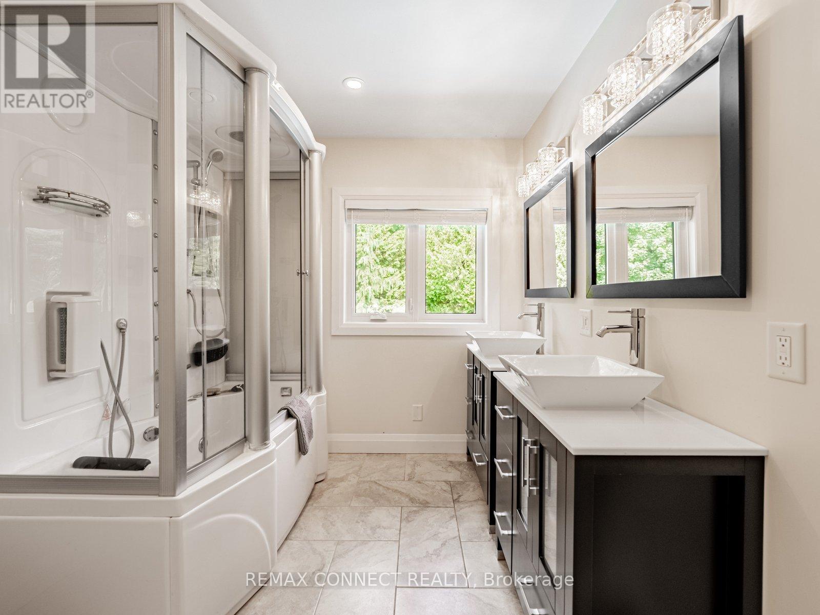 11215 Amos Drive, Milton (Brookville/haltonville), Ontario  L0P 1B0 - Photo 26 - W12782348