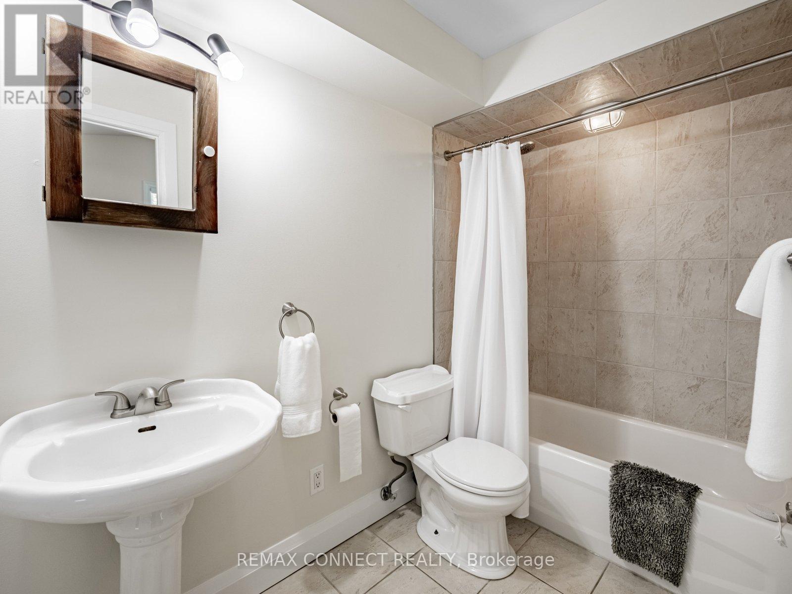 11215 Amos Drive, Milton (Brookville/haltonville), Ontario  L0P 1B0 - Photo 31 - W12782348