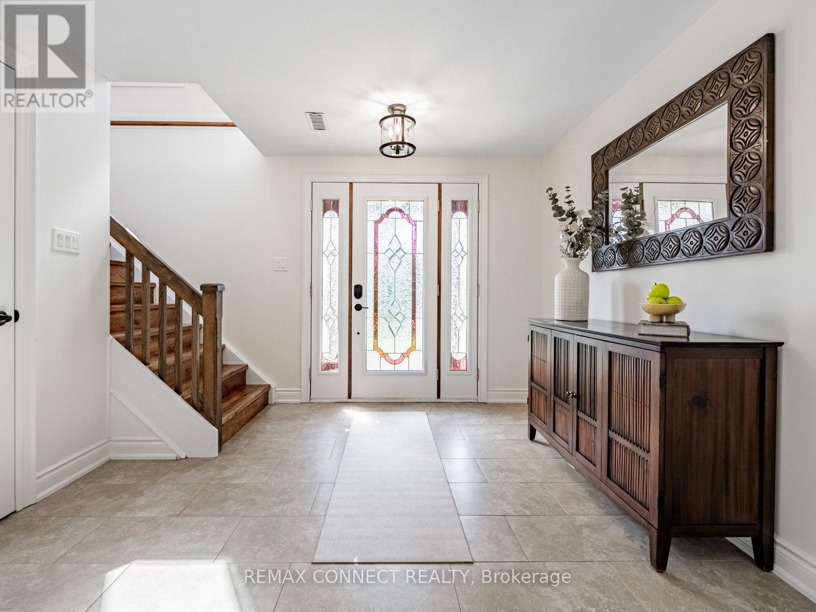 11215 Amos Drive, Milton (Brookville/haltonville), Ontario  L0P 1B0 - Photo 5 - W12782348