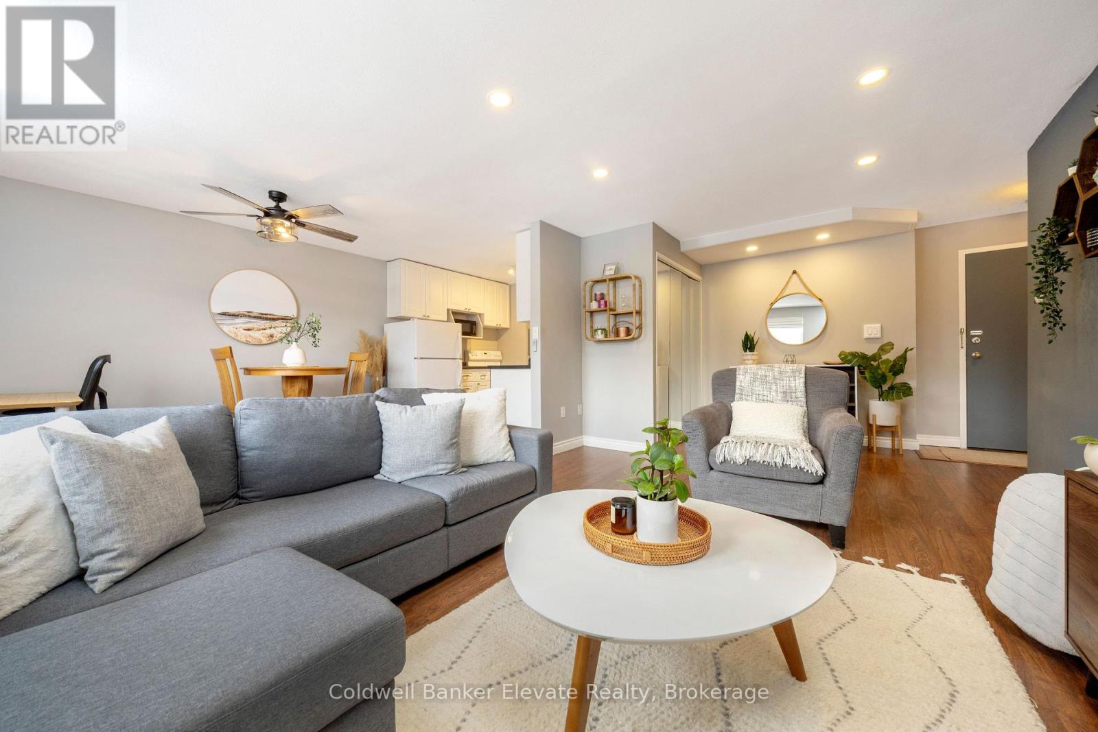 402 - 49 Park Avenue, Halton Hills (Georgetown), Ontario  L7G 3H9 - Photo 9 - W12782616