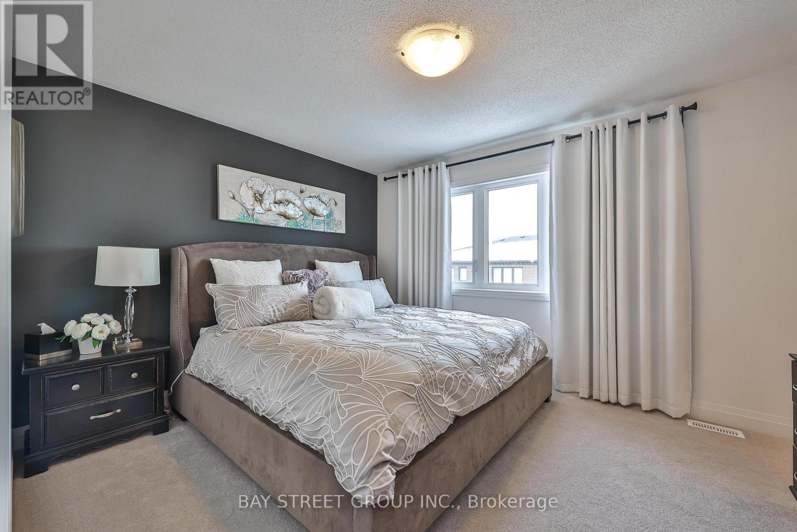 75 Windtree Way, Halton Hills (Georgetown), Ontario  L7G 0P6 - Photo 6 - W12783760