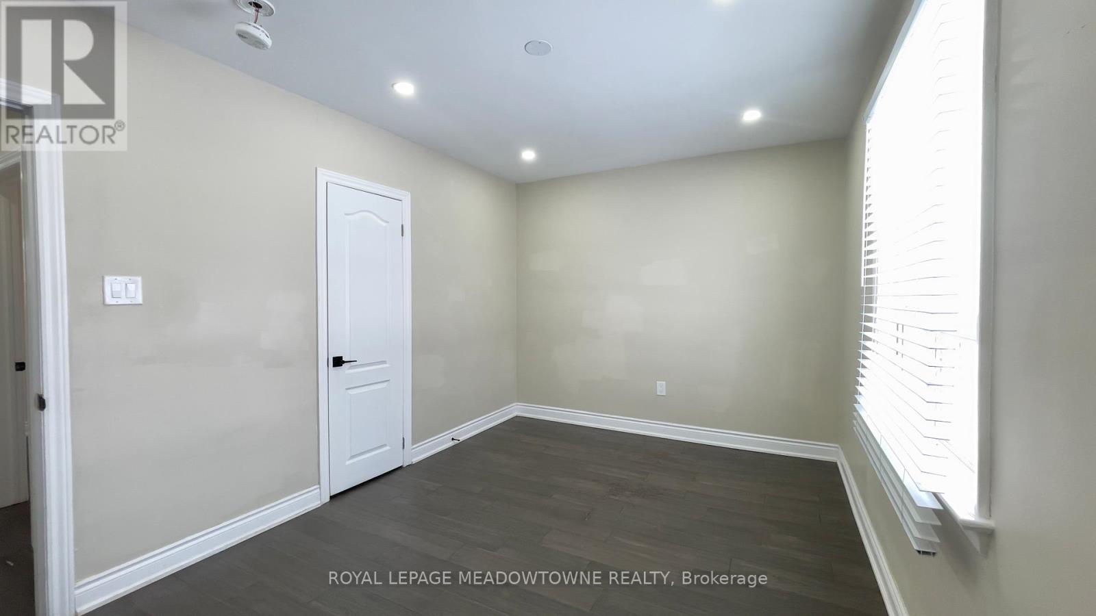 Main - 4 Keats Avenue, Halton Hills (Georgetown), Ontario  L7G 1T4 - Photo 12 - W12784004