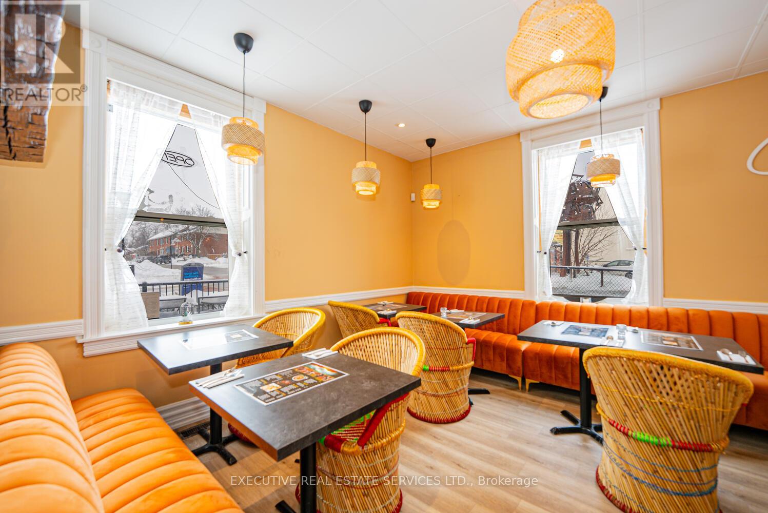 115 Main Street S, Halton Hills (Georgetown), Ontario  L7G 3H5 - Photo 10 - W12784746