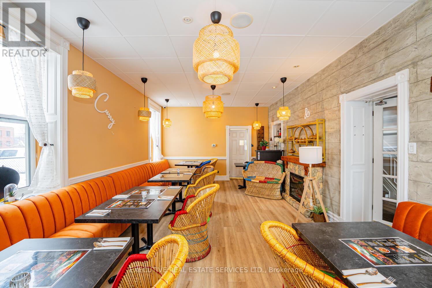 115 Main Street S, Halton Hills (Georgetown), Ontario  L7G 3H5 - Photo 11 - W12784746