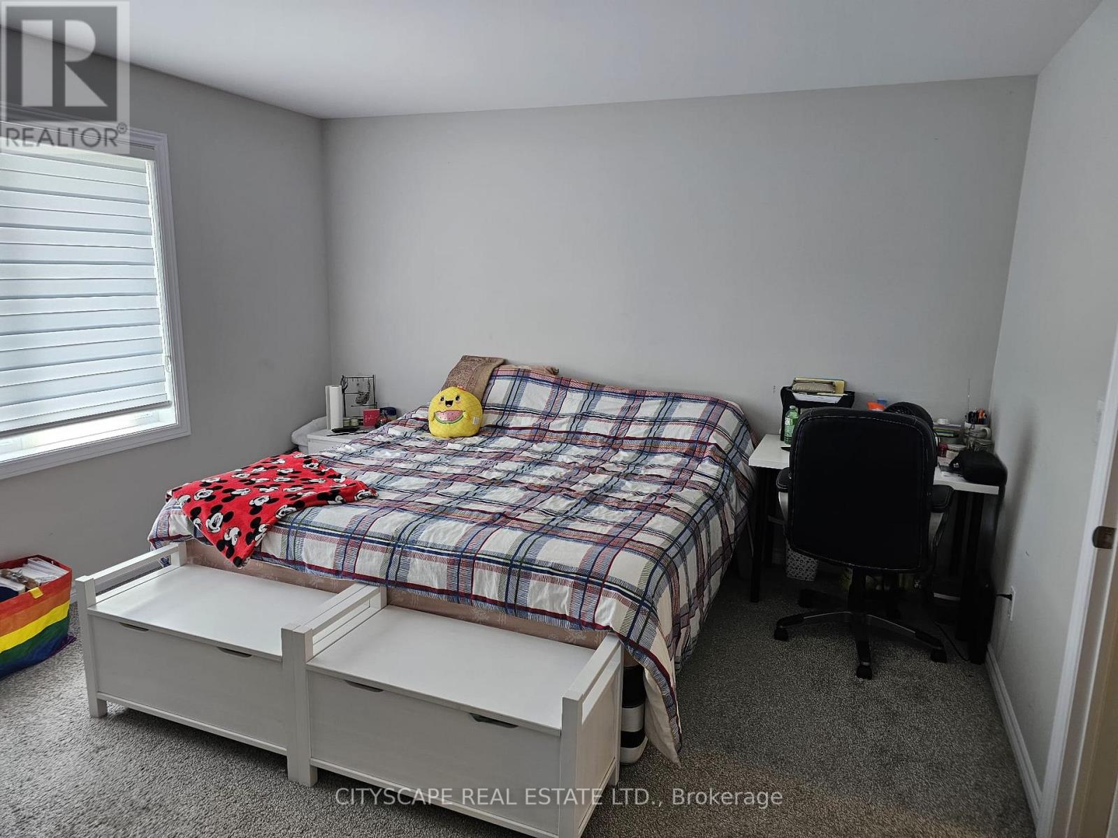 25 Braida Lane, Halton Hills (Ac Acton), Ontario  L7J 0B7 - Photo 17 - W12786336