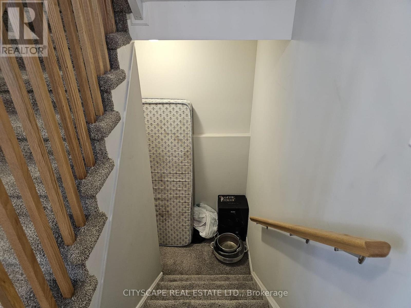 25 Braida Lane, Halton Hills (Ac Acton), Ontario  L7J 0B7 - Photo 22 - W12786336