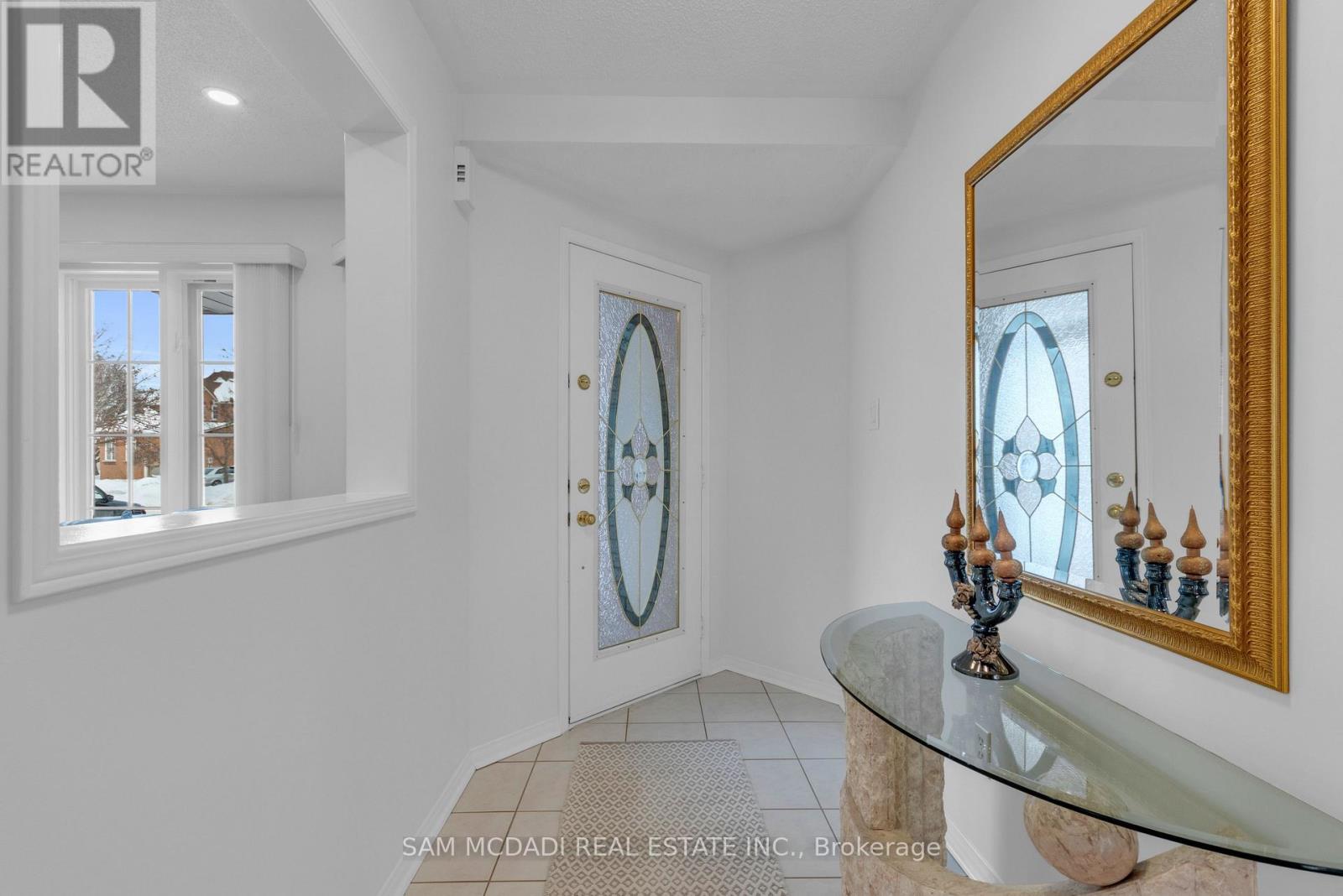 22 Nazer Street, Halton Hills (Georgetown), Ontario  L7G 5X8 - Photo 2 - W12786900