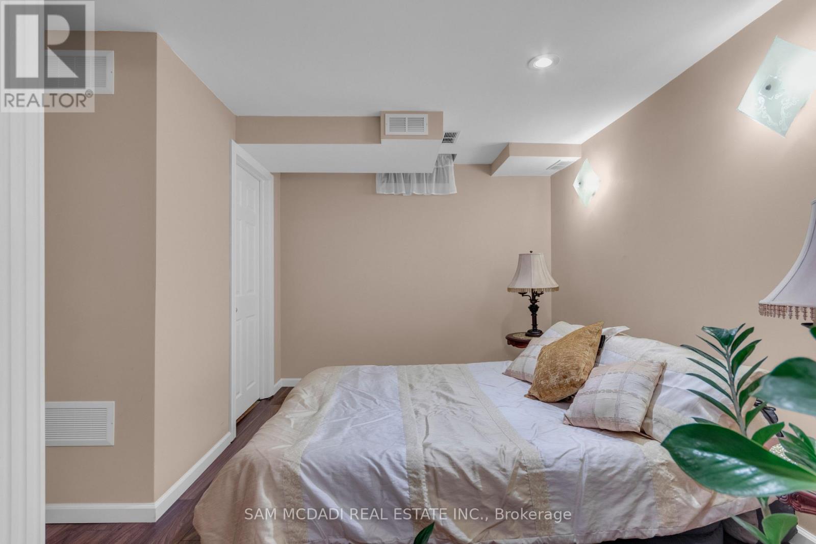 22 Nazer Street, Halton Hills (Georgetown), Ontario  L7G 5X8 - Photo 41 - W12786900