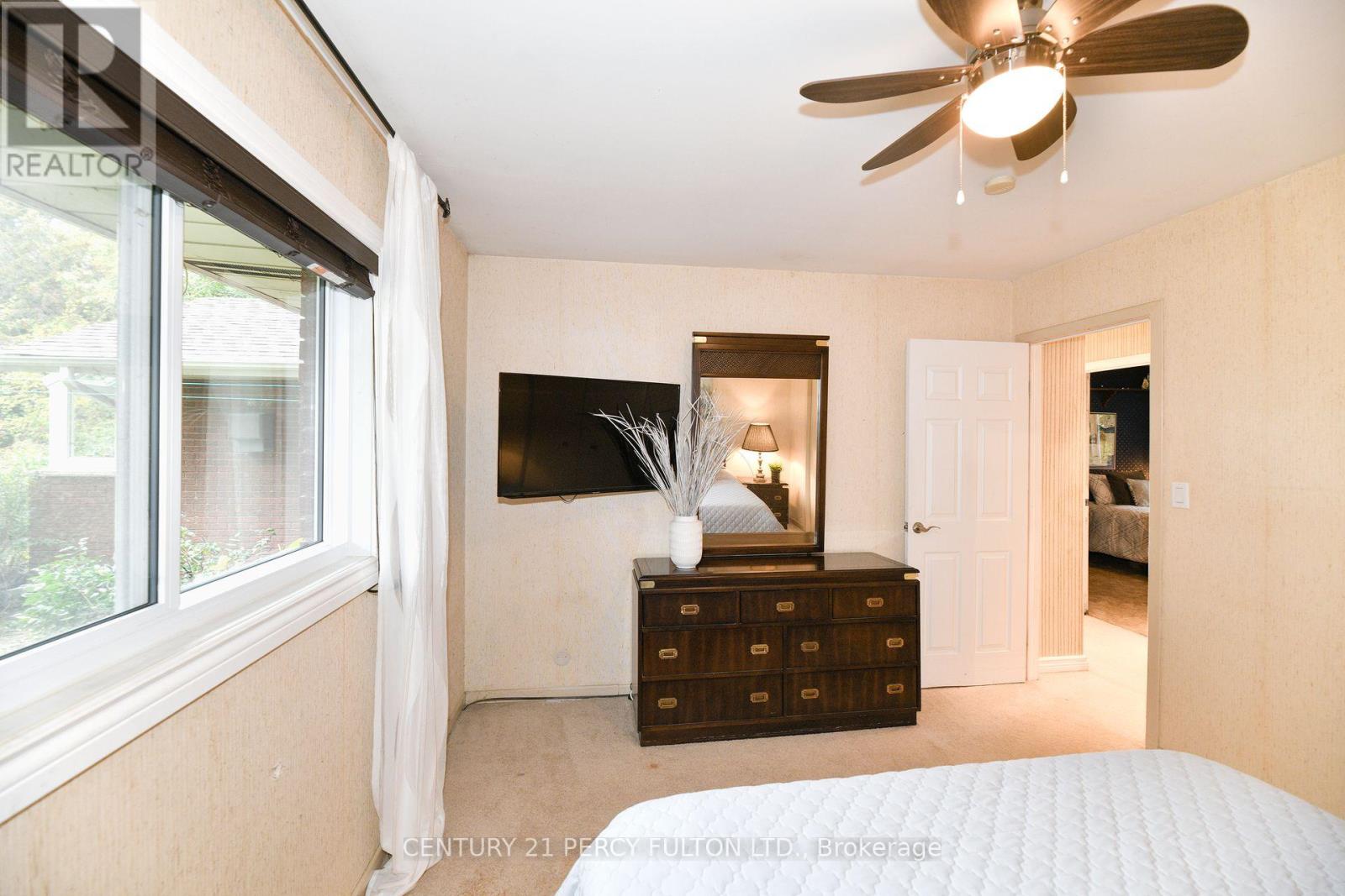 10208 Tenth Line, Halton Hills (Georgetown), Ontario  L0P 1K0 - Photo 20 - W12787732