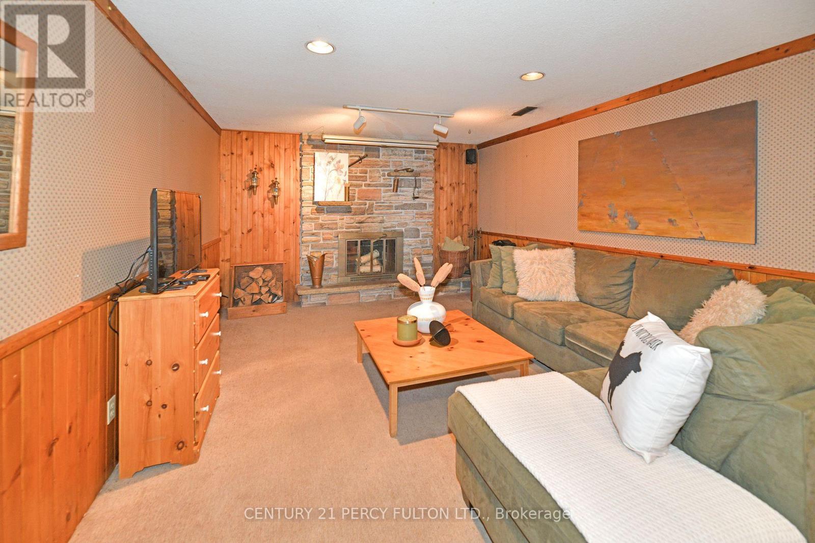 10208 Tenth Line, Halton Hills (Georgetown), Ontario  L0P 1K0 - Photo 26 - W12787732