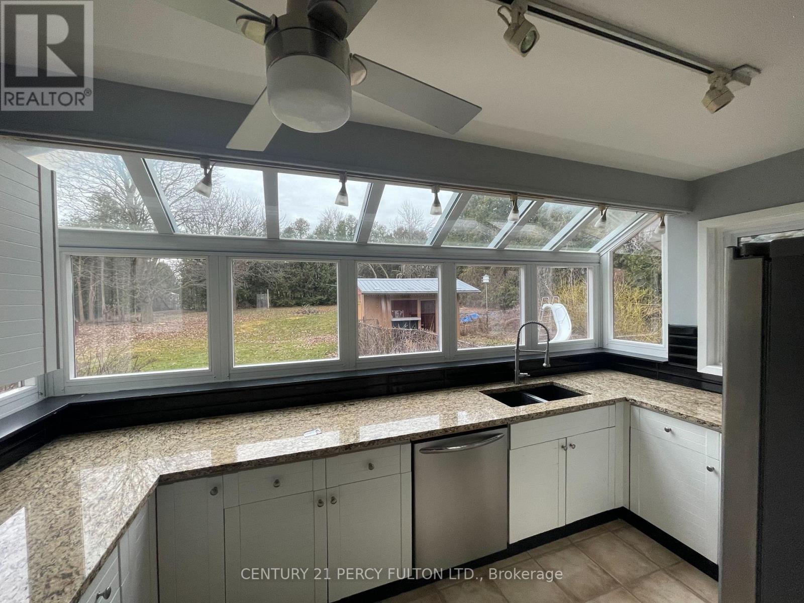 10208 Tenth Line, Halton Hills (Georgetown), Ontario  L0P 1K0 - Photo 43 - W12787732