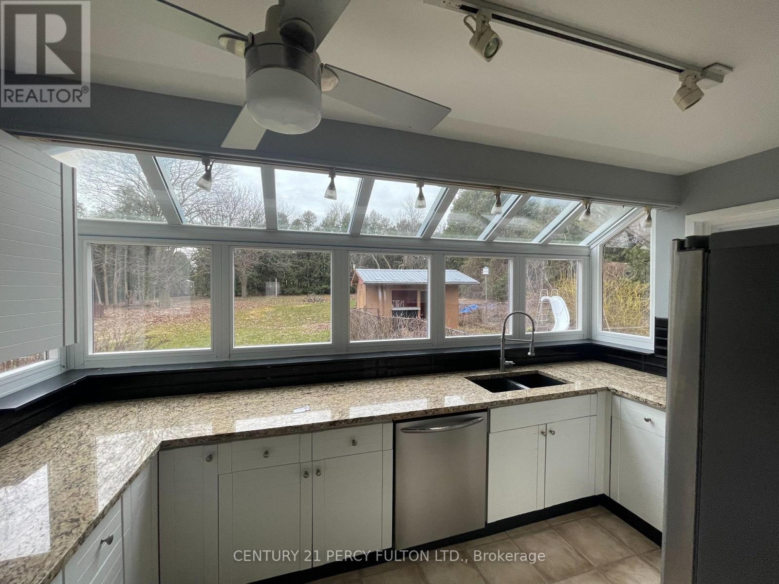 10208 Tenth Line, Halton Hills (Georgetown), Ontario  L0P 1K0 - Photo 44 - W12787732