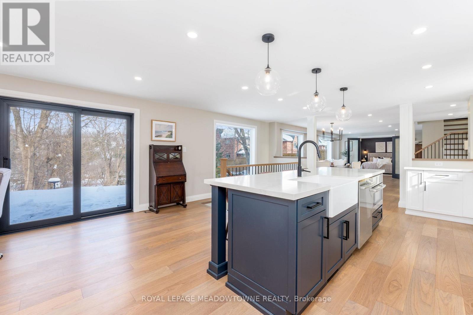 70 River Drive, Halton Hills (Georgetown), Ontario  L7G 2J2 - Photo 13 - W12791336