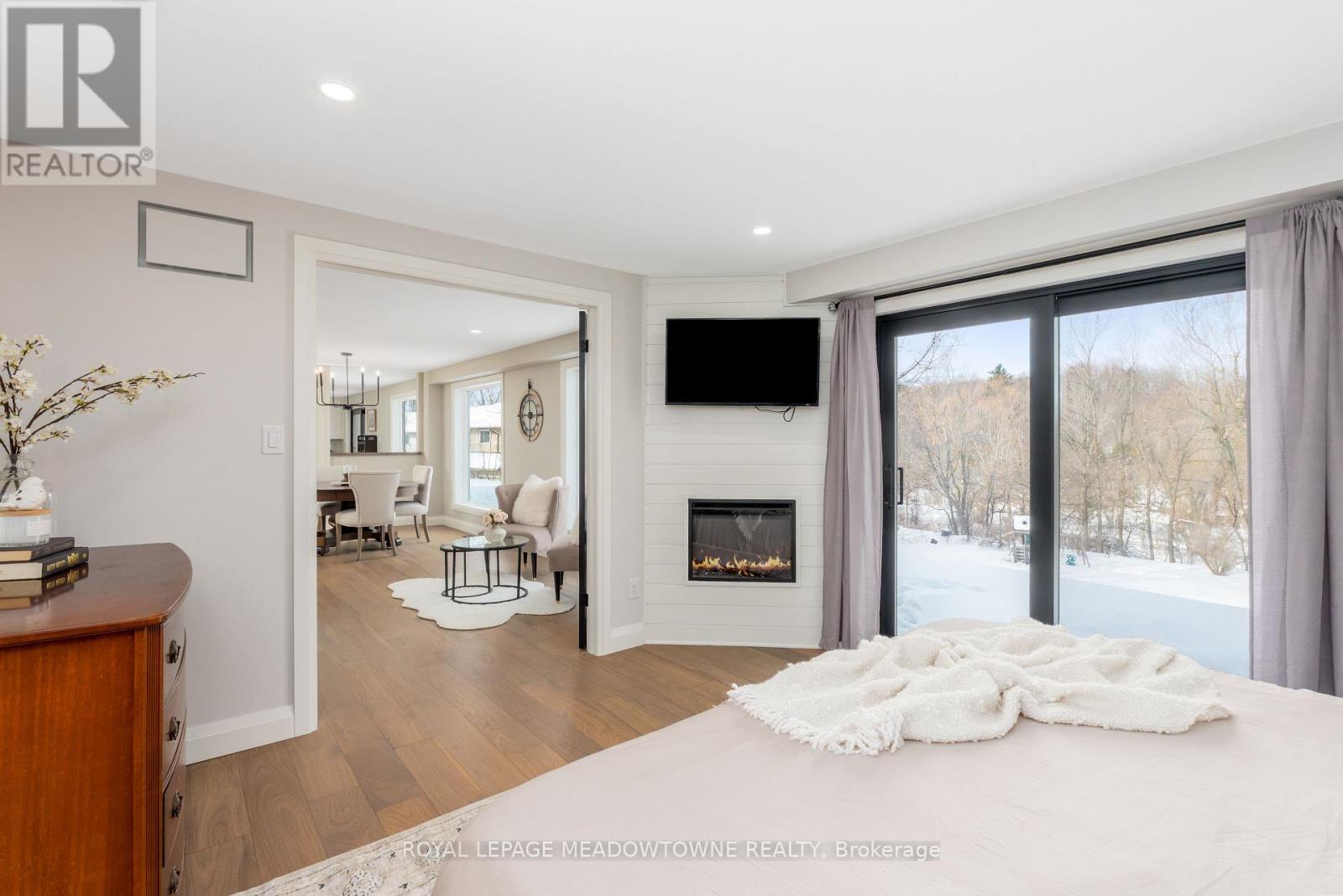 70 River Drive, Halton Hills (Georgetown), Ontario  L7G 2J2 - Photo 24 - W12791336