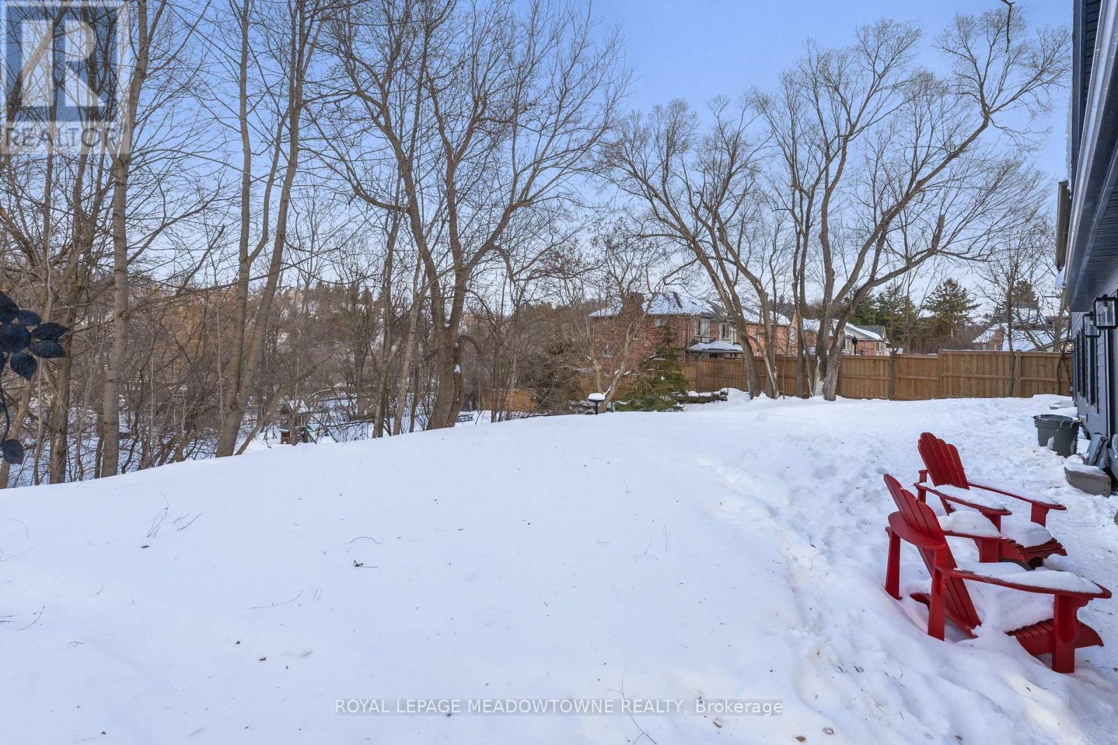 70 River Drive, Halton Hills (Georgetown), Ontario  L7G 2J2 - Photo 39 - W12791336