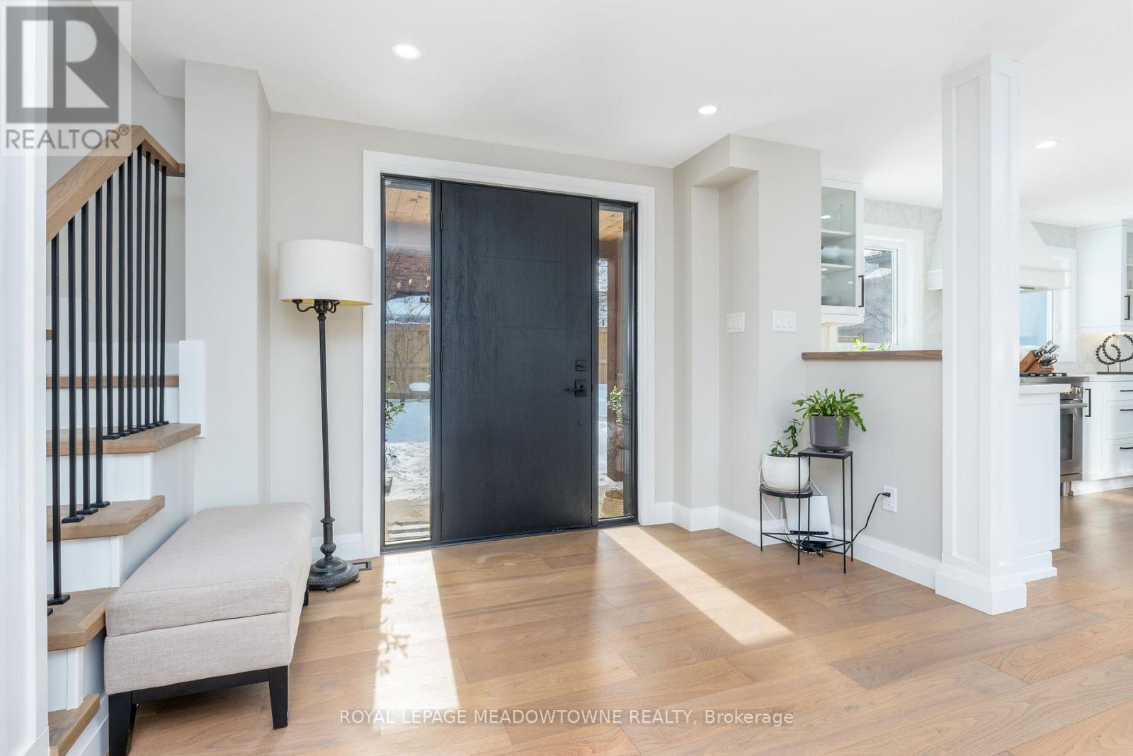 70 River Drive, Halton Hills (Georgetown), Ontario  L7G 2J2 - Photo 4 - W12791336