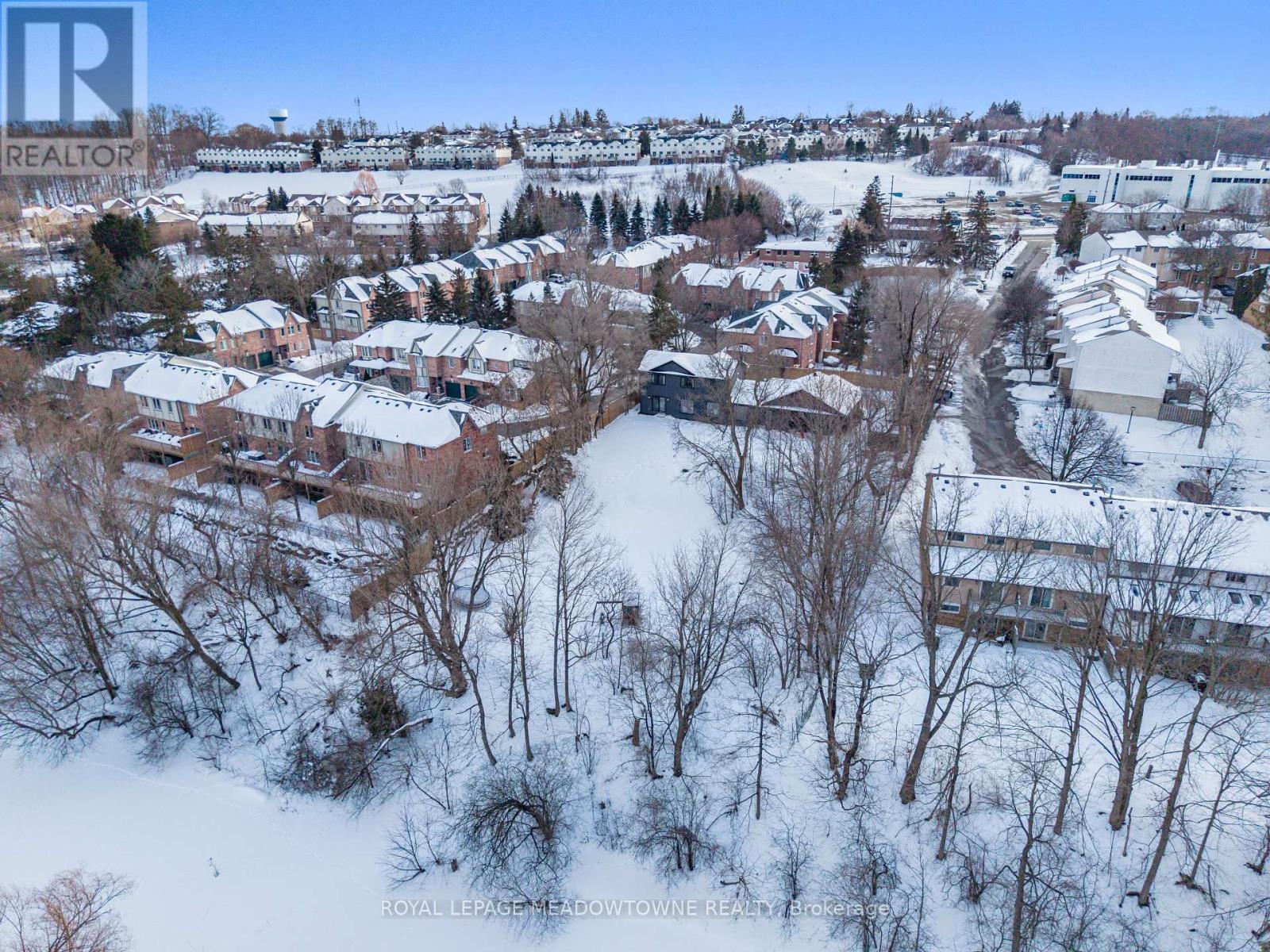 70 River Drive, Halton Hills (Georgetown), Ontario  L7G 2J2 - Photo 48 - W12791336