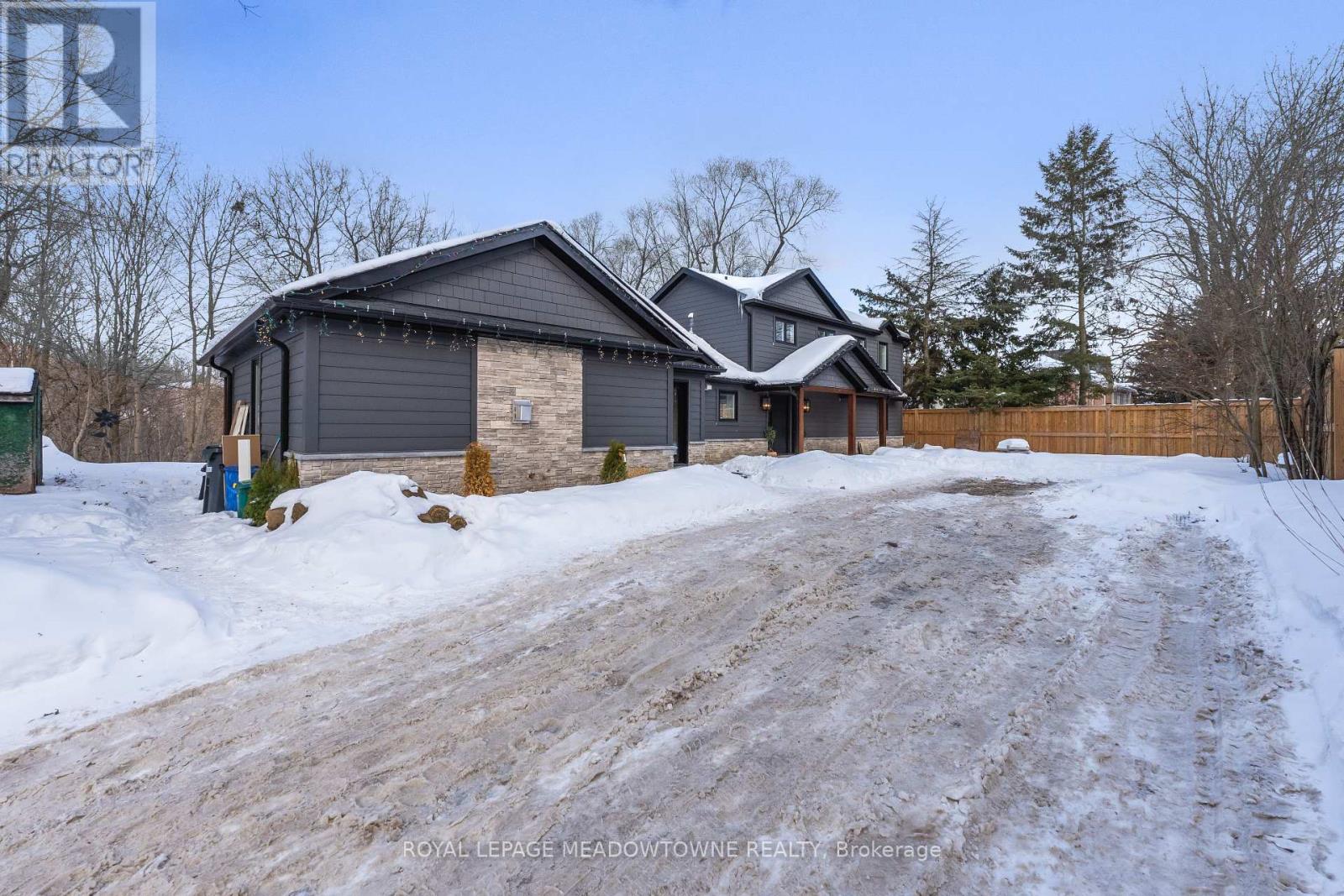 70 River Drive, Halton Hills (Georgetown), Ontario  L7G 2J2 - Photo 49 - W12791336