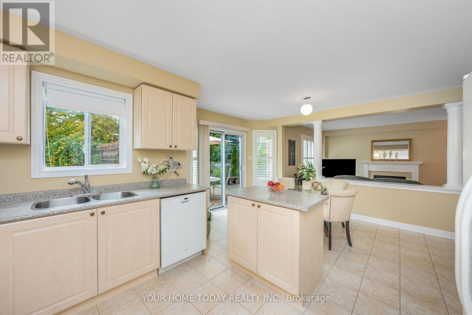 114 Russell Street, Halton Hills (Georgetown), Ontario  L7G 5Z1 - Photo 16 - W12792950