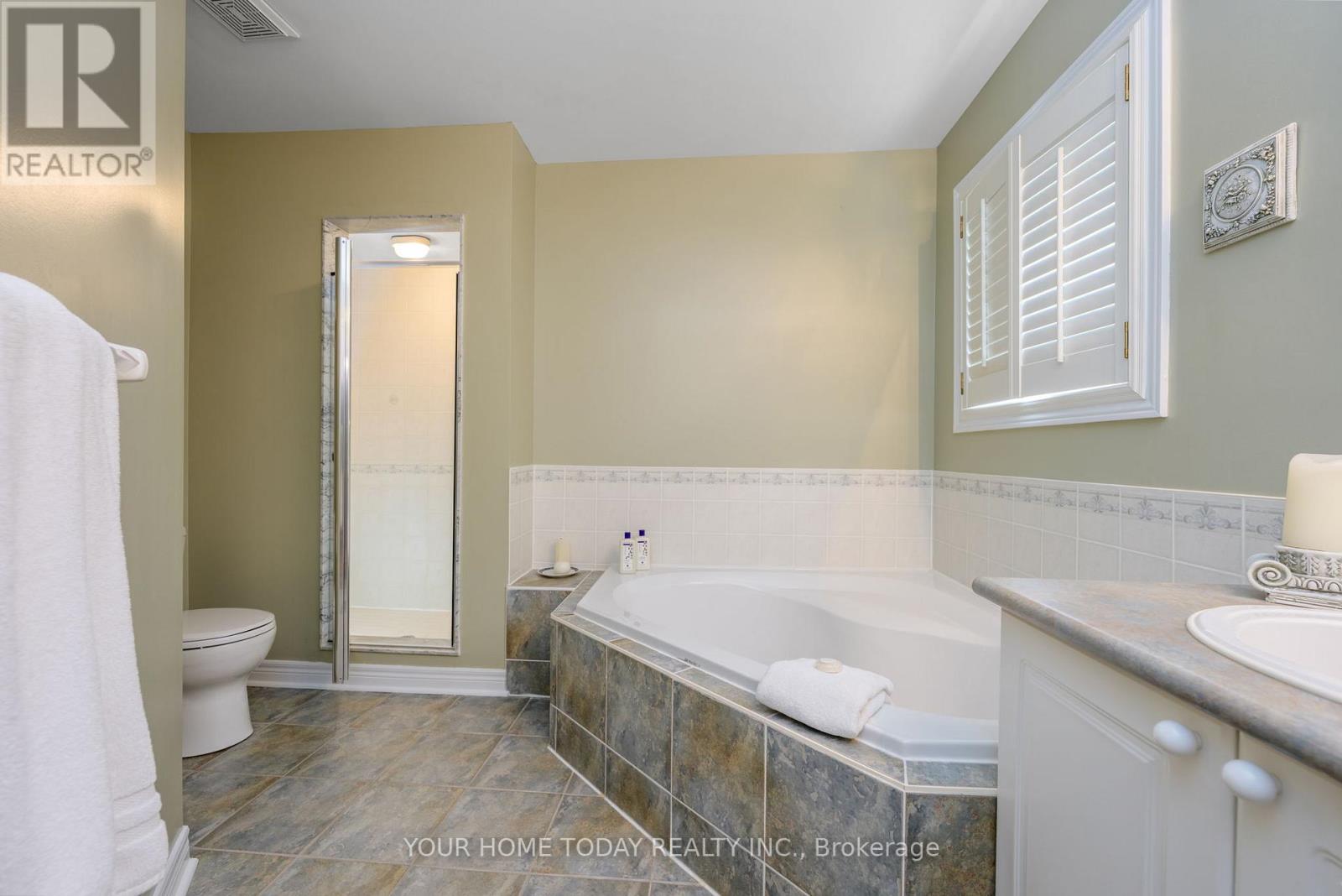 114 Russell Street, Halton Hills (Georgetown), Ontario  L7G 5Z1 - Photo 29 - W12792950