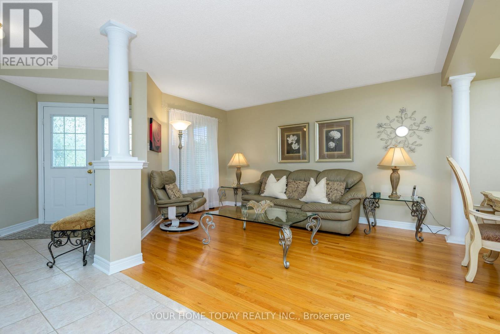 114 Russell Street, Halton Hills (Georgetown), Ontario  L7G 5Z1 - Photo 7 - W12792950