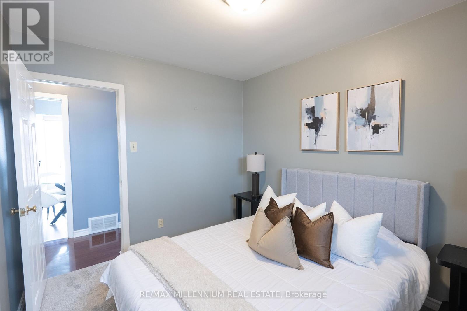 50 Stevens Crescent, Halton Hills (Georgetown), Ontario  L7G 1B6 - Photo 1 - W12793322